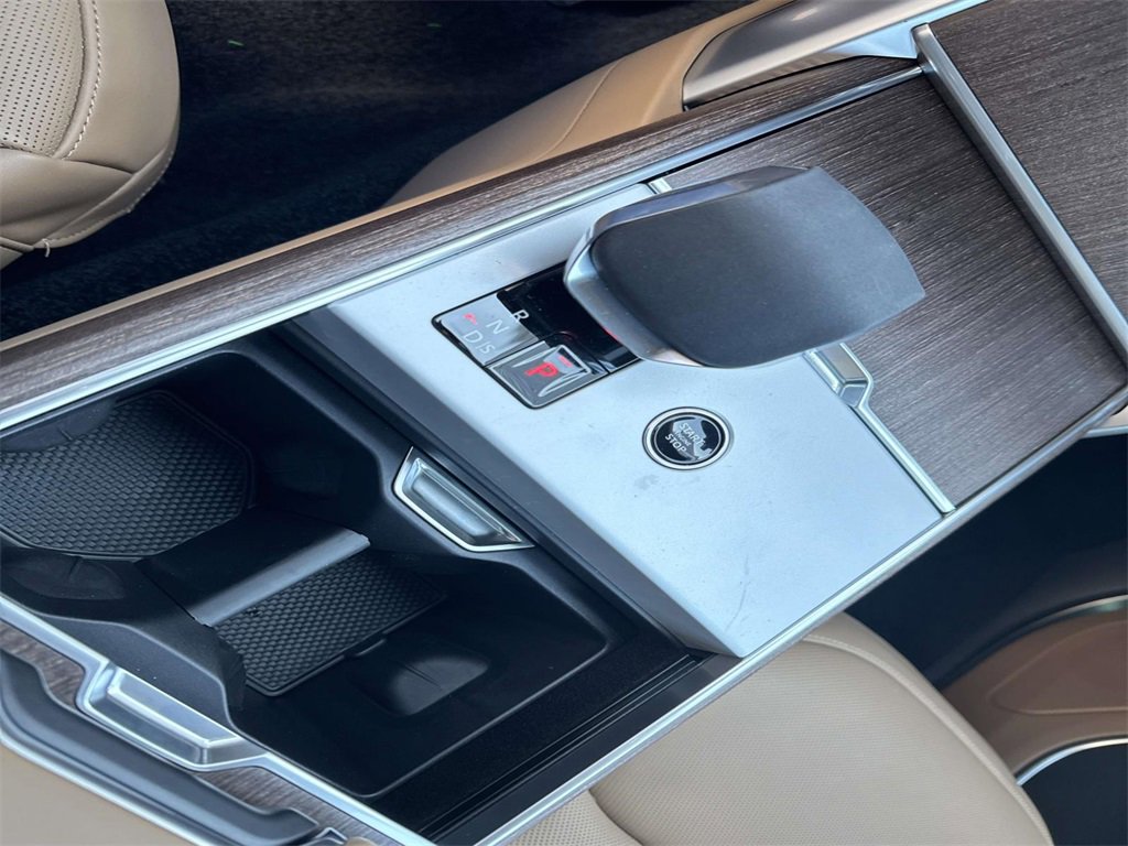 New 2026 Land Rover Range Rover Long Wheelbase SE image 26