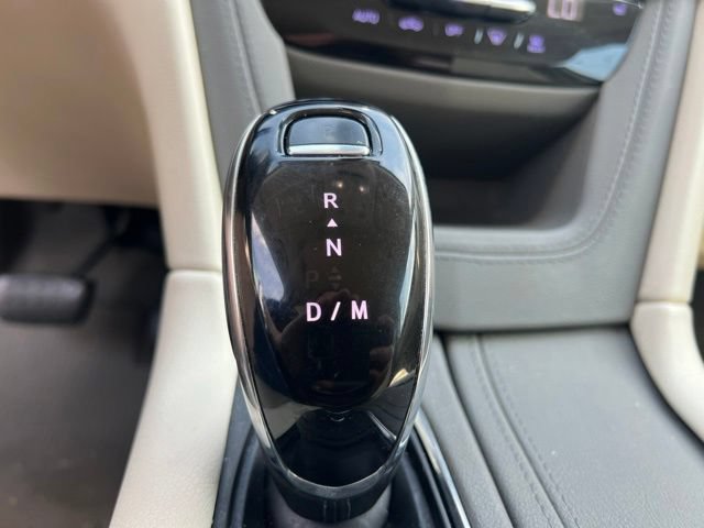 Used 2020 Cadillac XT6 Premium Luxury w/ LPO, Floor Liner Package FWD image 21