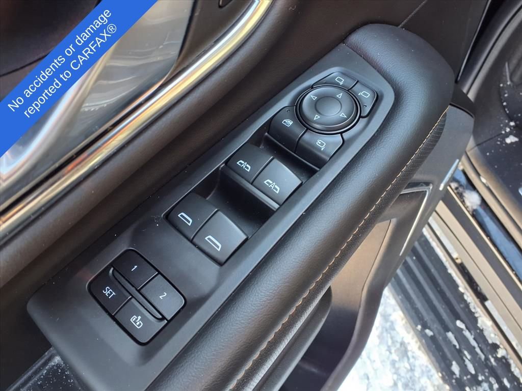 Used 2022 GMC Yukon AT4 image 16