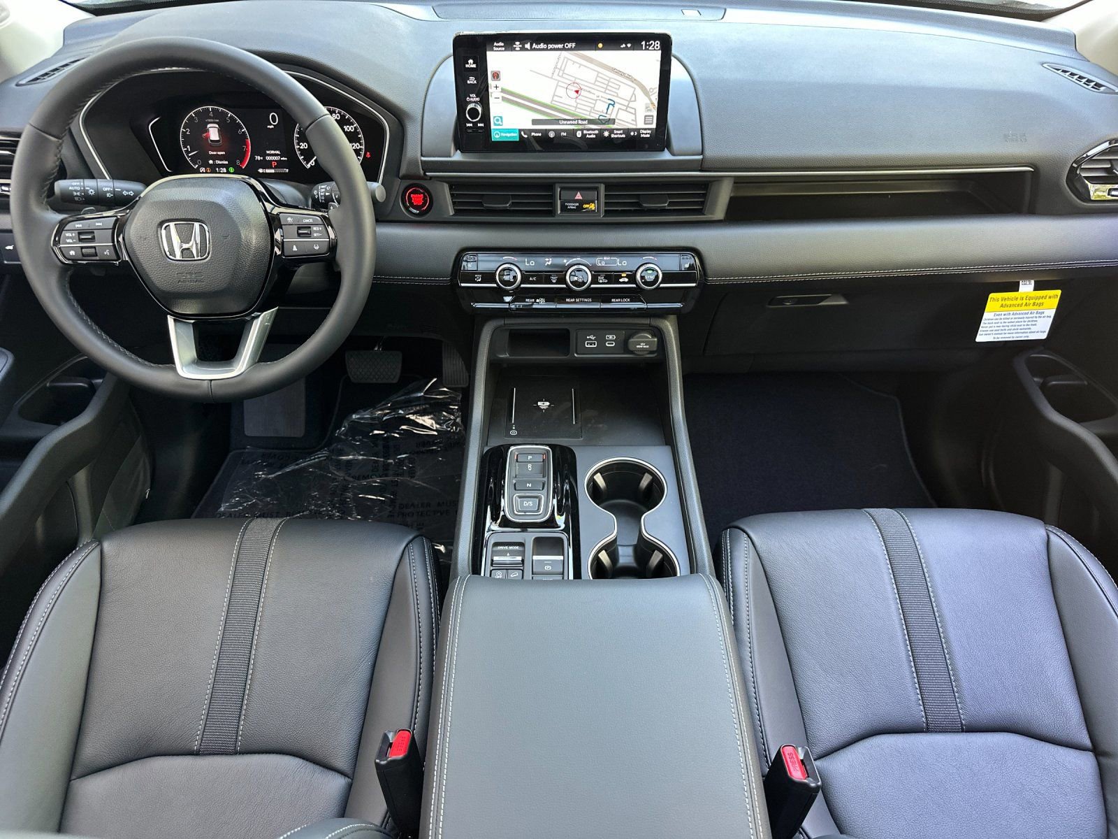 New 2025 Honda Pilot Touring image 14