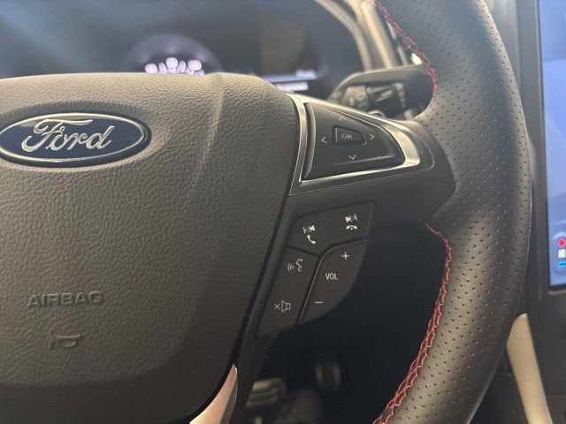 Used 2023 Ford Edge ST-Line w/ Class II Trailer Tow Package AWD/4WD image 31