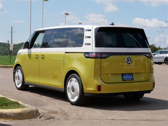 New 2025 Volkswagen ID. Buzz 1st Edition image 3