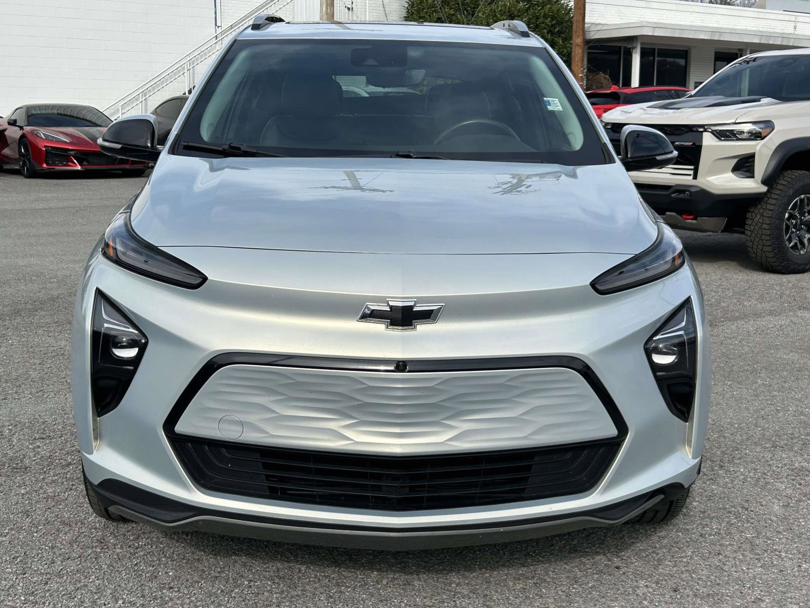 Used 2022 Chevrolet Bolt EUV Premier w/ Sun & Sound Package image 8