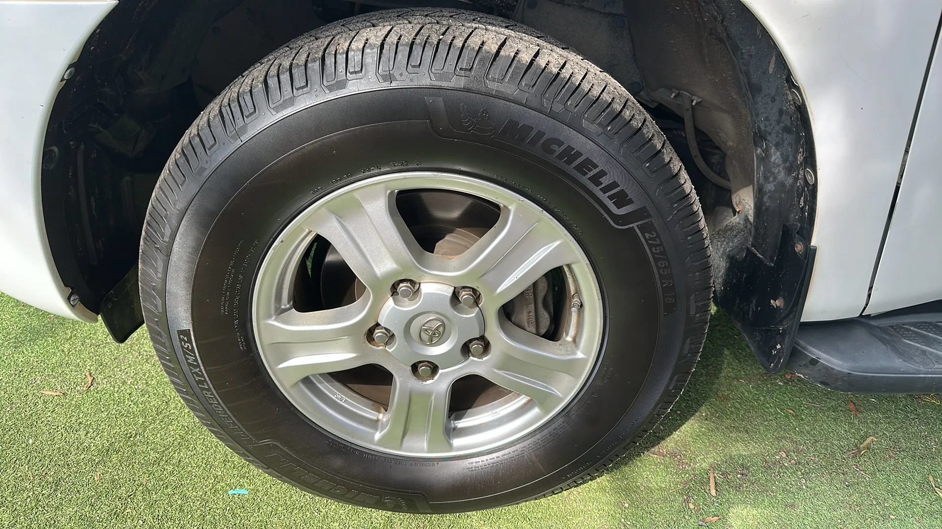 Used 2011 Toyota Sequoia SR5 AWD/4WD image 44
