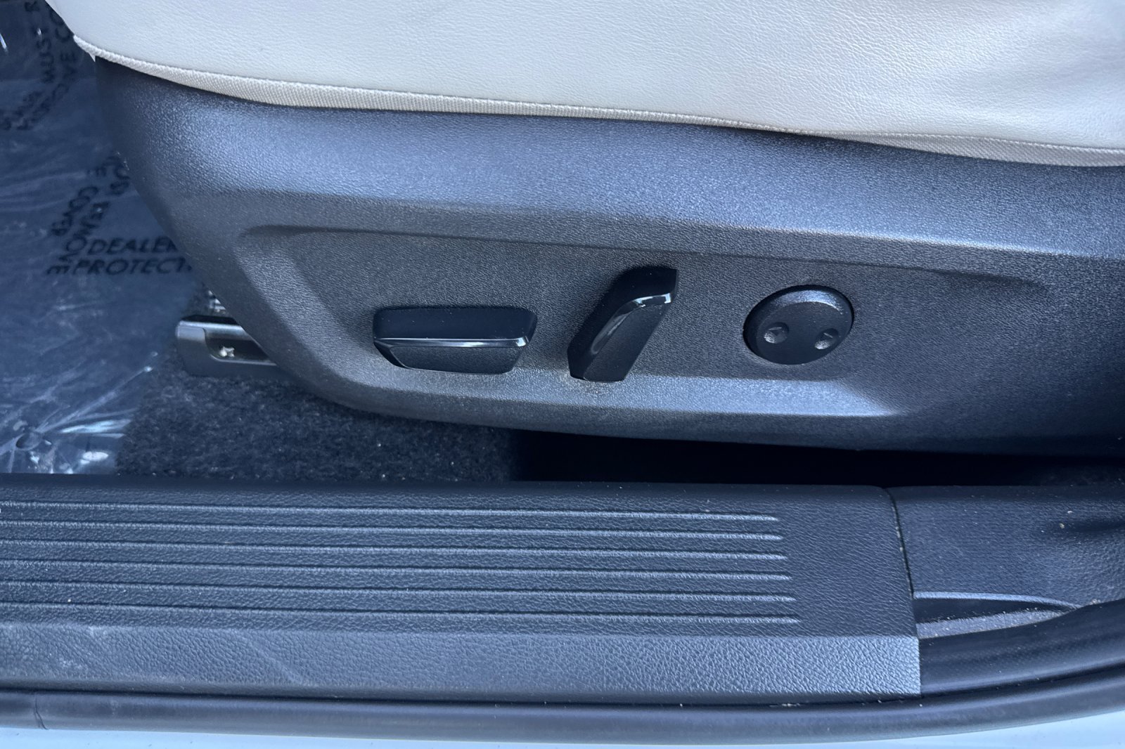 Certified 2024 Nissan Rogue SV w/ SV Premium Package FWD image 14