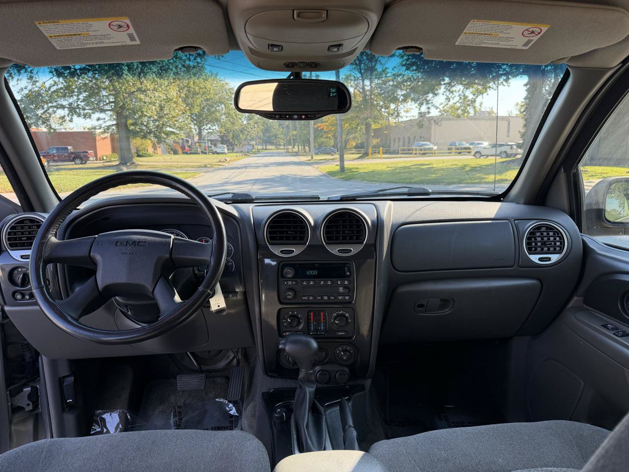 Used 2004 GMC Envoy XL SLE w/ 1SB Preferred Equipment Group AWD/4WD image 14