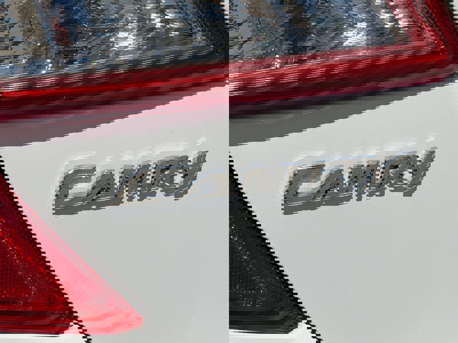 Used 2013 Toyota Camry SE image 24