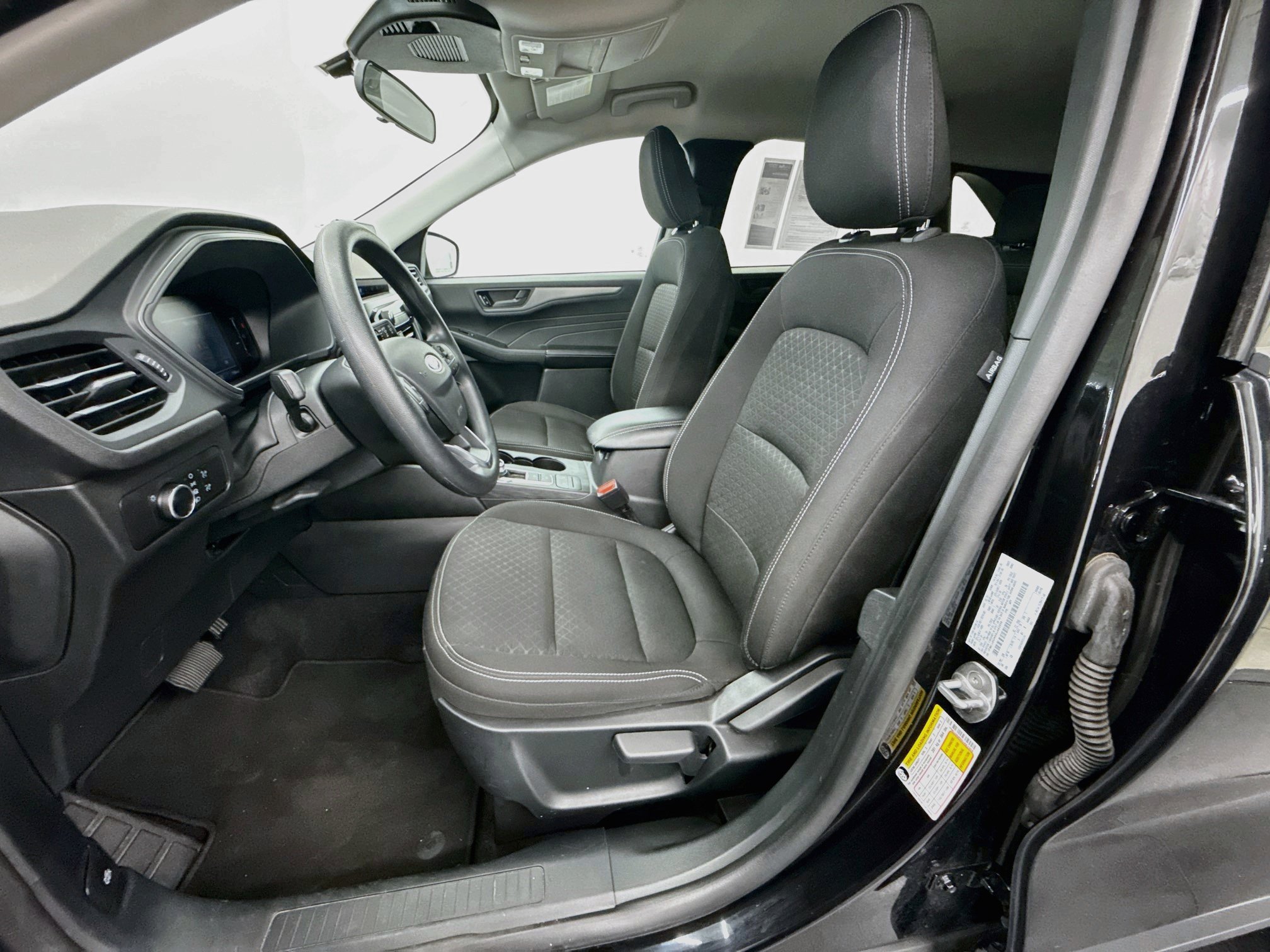 Used 2025 Ford Escape Active FWD image 13