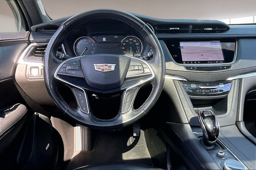 Used 2024 Cadillac XT5 Premium Luxury image 5