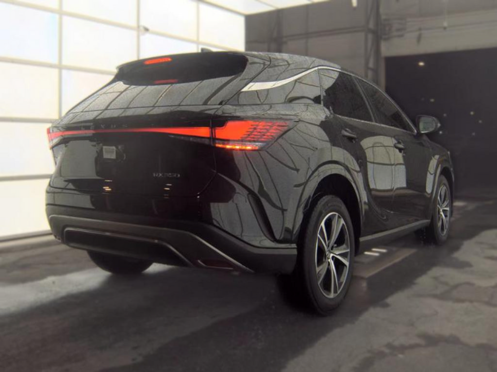 Used 2025 Lexus RX 350 FWD image 2