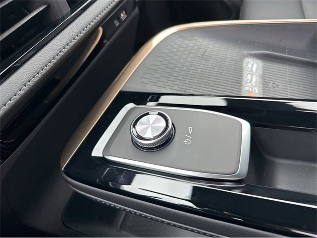 New 2026 Buick Enclave Avenir w/ Super Cruise Package image 21