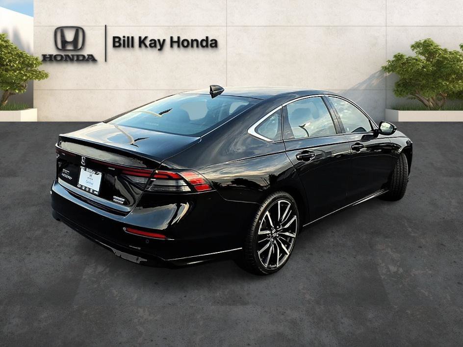 Certified 2023 Honda Accord Touring image 3