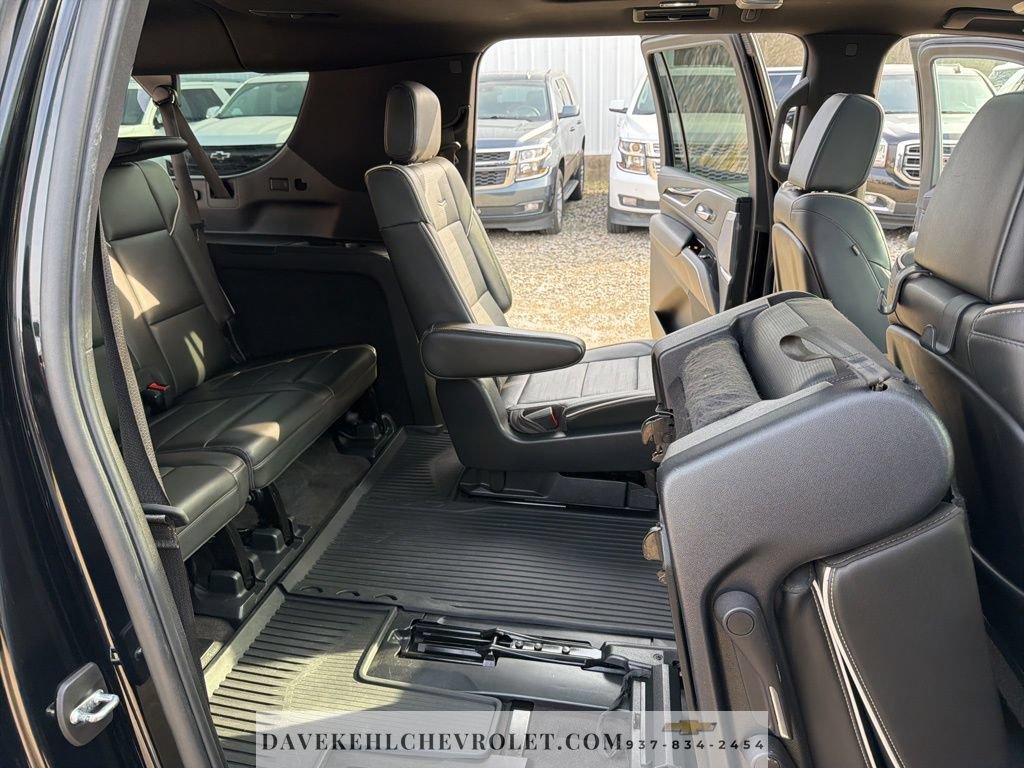 Used 2022 Cadillac Escalade ESV Sport w/ Touring Package AWD/4WD image 28