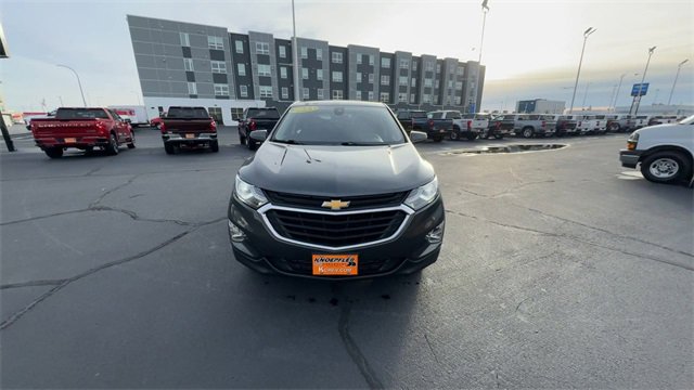 Used 2021 Chevrolet Equinox LT image 3