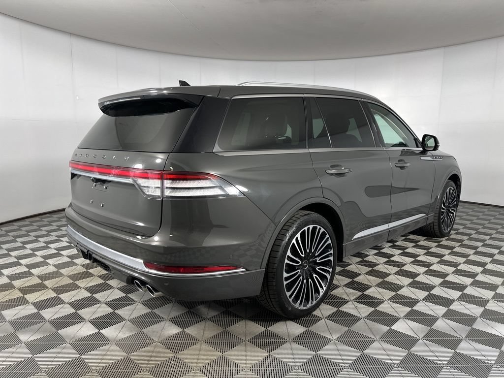 Used 2024 Lincoln Aviator Black Label w/ Dynamic Handling Package AWD/4WD image 27