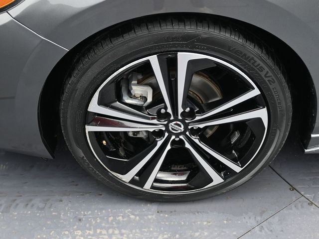 Used 2023 Nissan Sentra SR w/ Electronics Package image 25