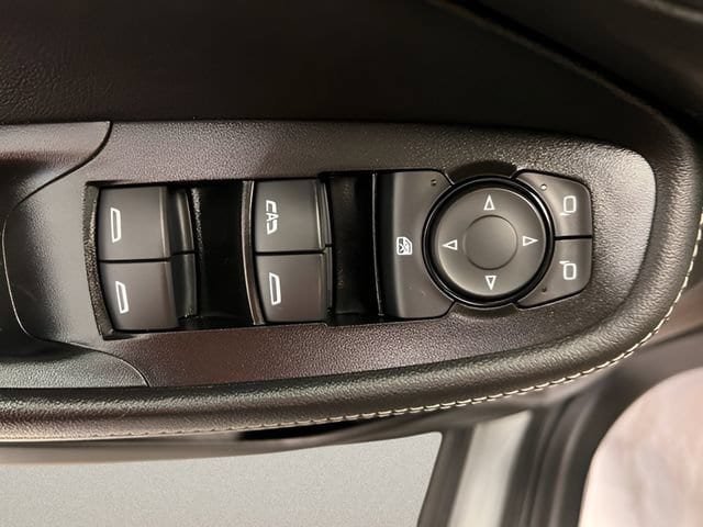 Certified 2025 Buick Encore GX Preferred AWD/4WD image 12