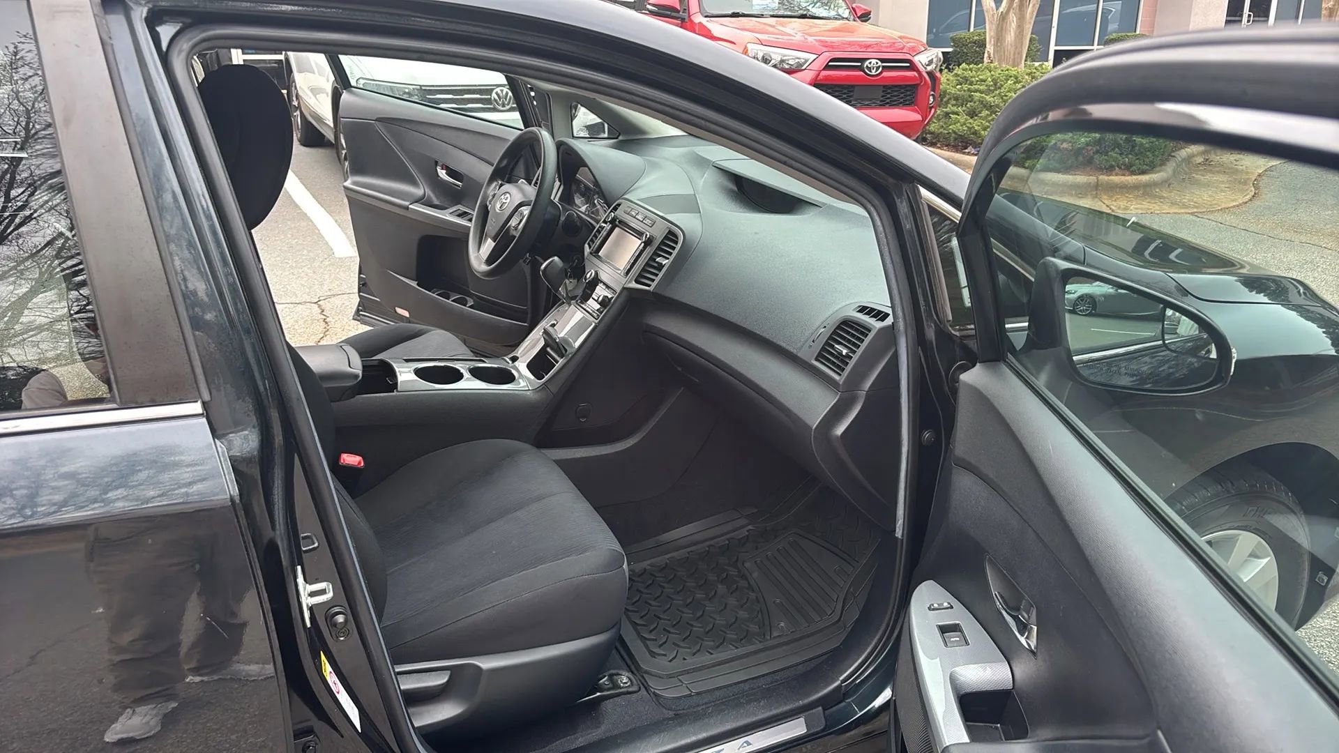 Used 2013 Toyota Venza LE w/ LE Convenience Pkg FWD image 17