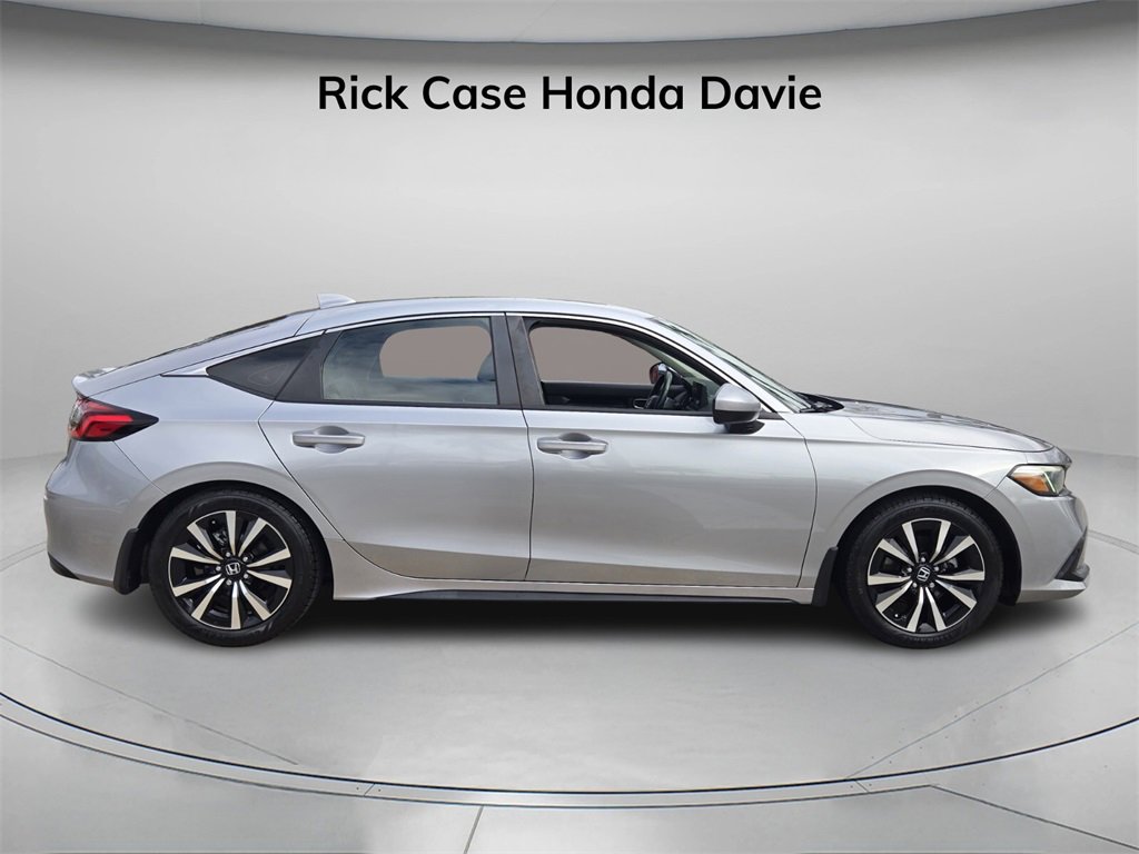 Certified 2024 Honda Civic EX-L image 3