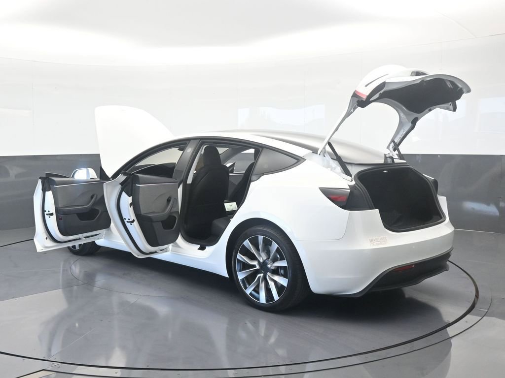 Used 2024 Tesla Model 3 Standard Range image 73