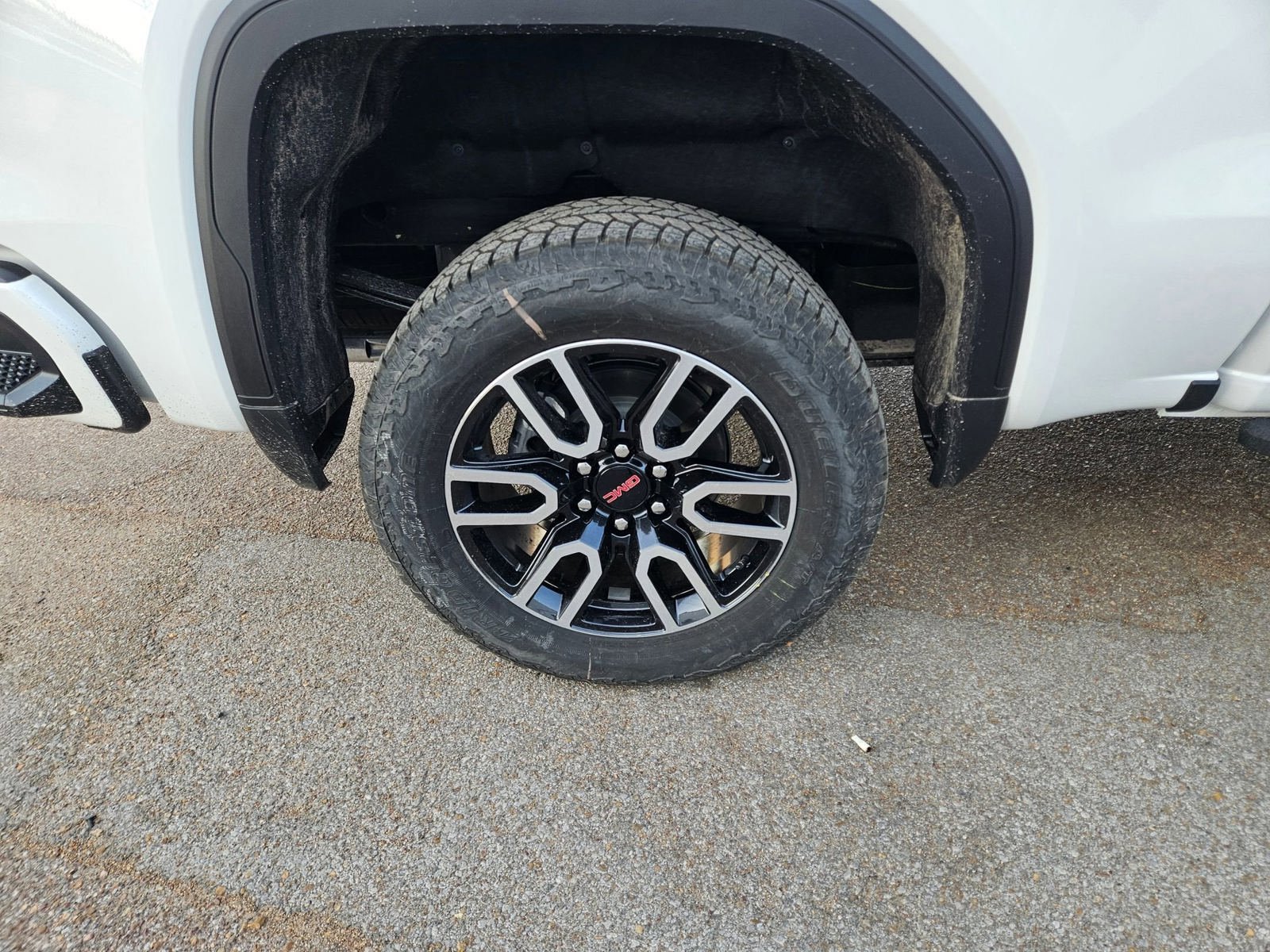 New 2026 GMC Sierra 1500 AT4 w/ AT4 Premium Package AWD/4WD image 33