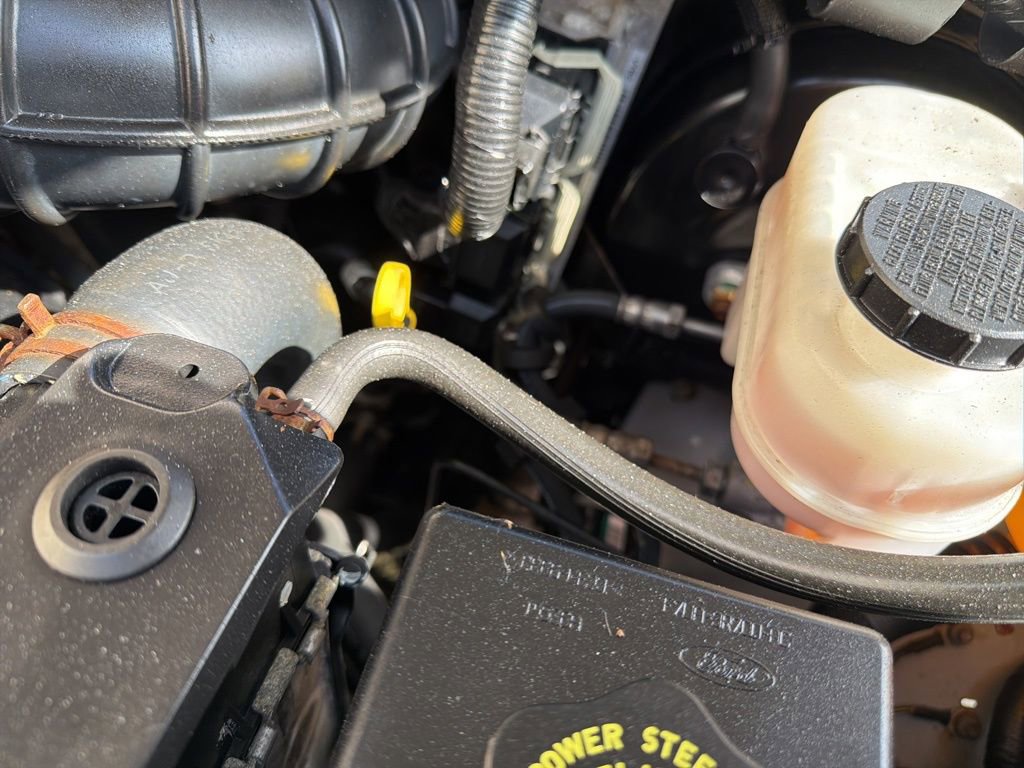 Used 2010 Ford E-350 and Econoline 350 XLT image 17