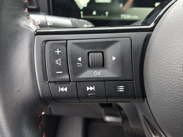 Certified 2025 Nissan Kicks SR AWD/4WD image 19