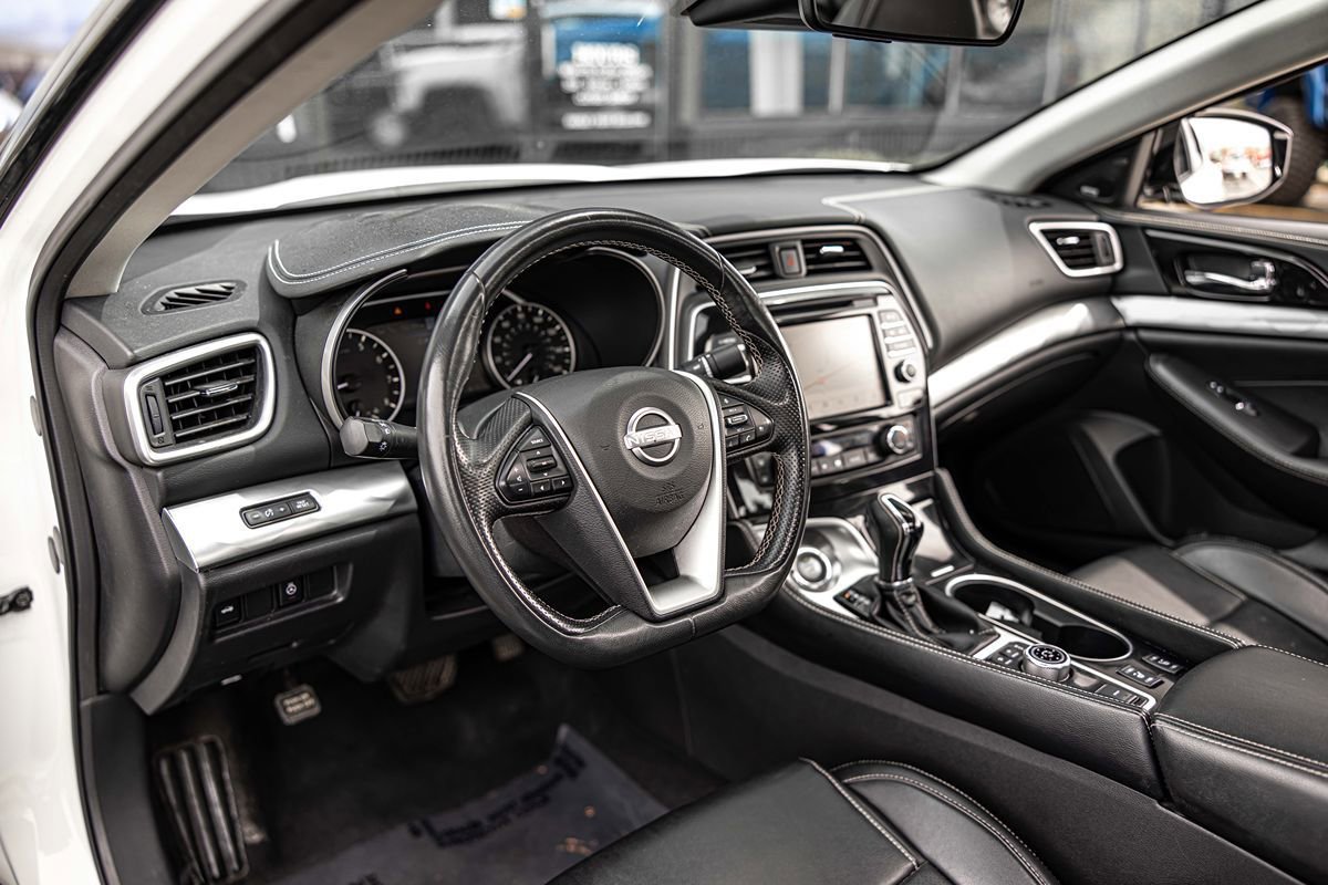 Used 2023 Nissan Maxima SL FWD image 20
