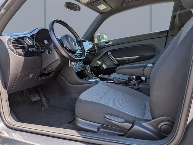 Used 2019 Volkswagen Beetle 2.0T S FWD image 14