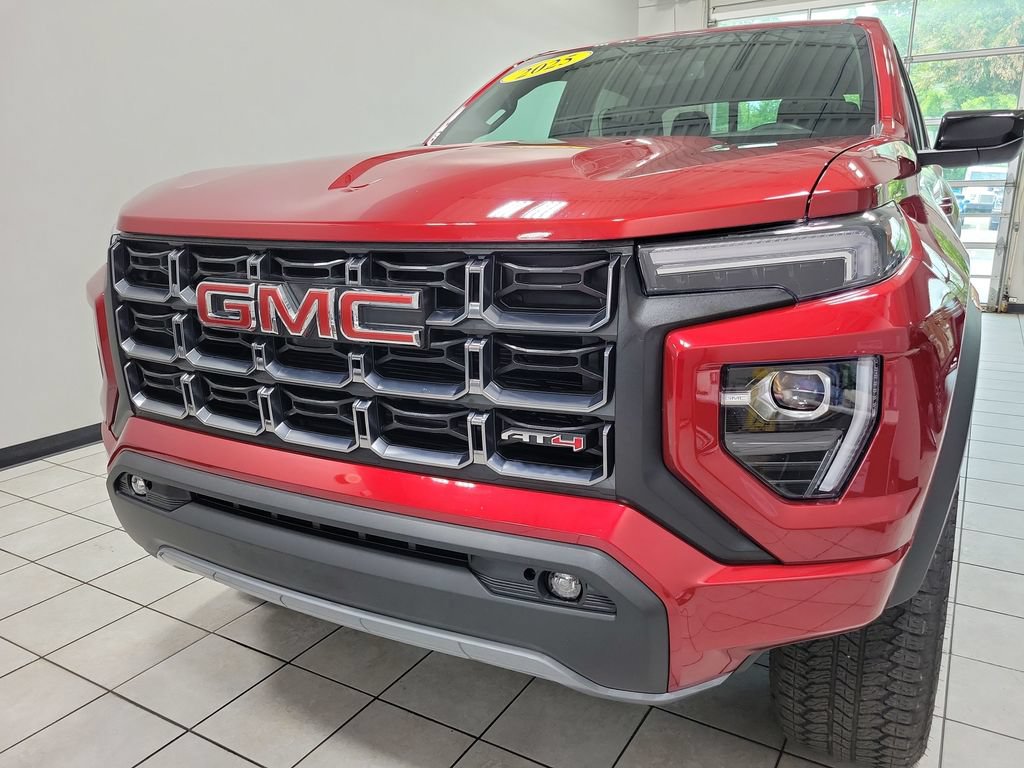 Used 2025 GMC Canyon AT4 w/ Nightfall Edition AWD/4WD image 24