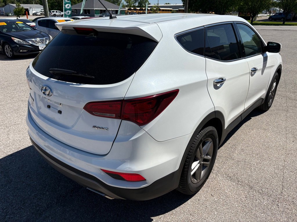 Used 2018 Hyundai Santa Fe Sport FWD image 4
