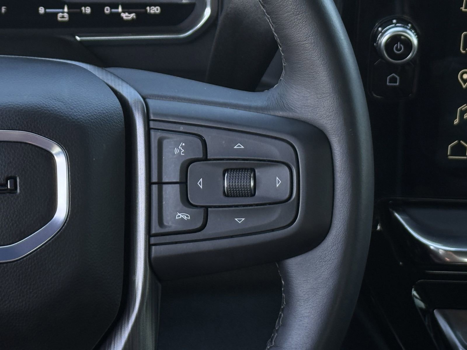 Used 2025 GMC Sierra 2500 Denali Ultimate image 16