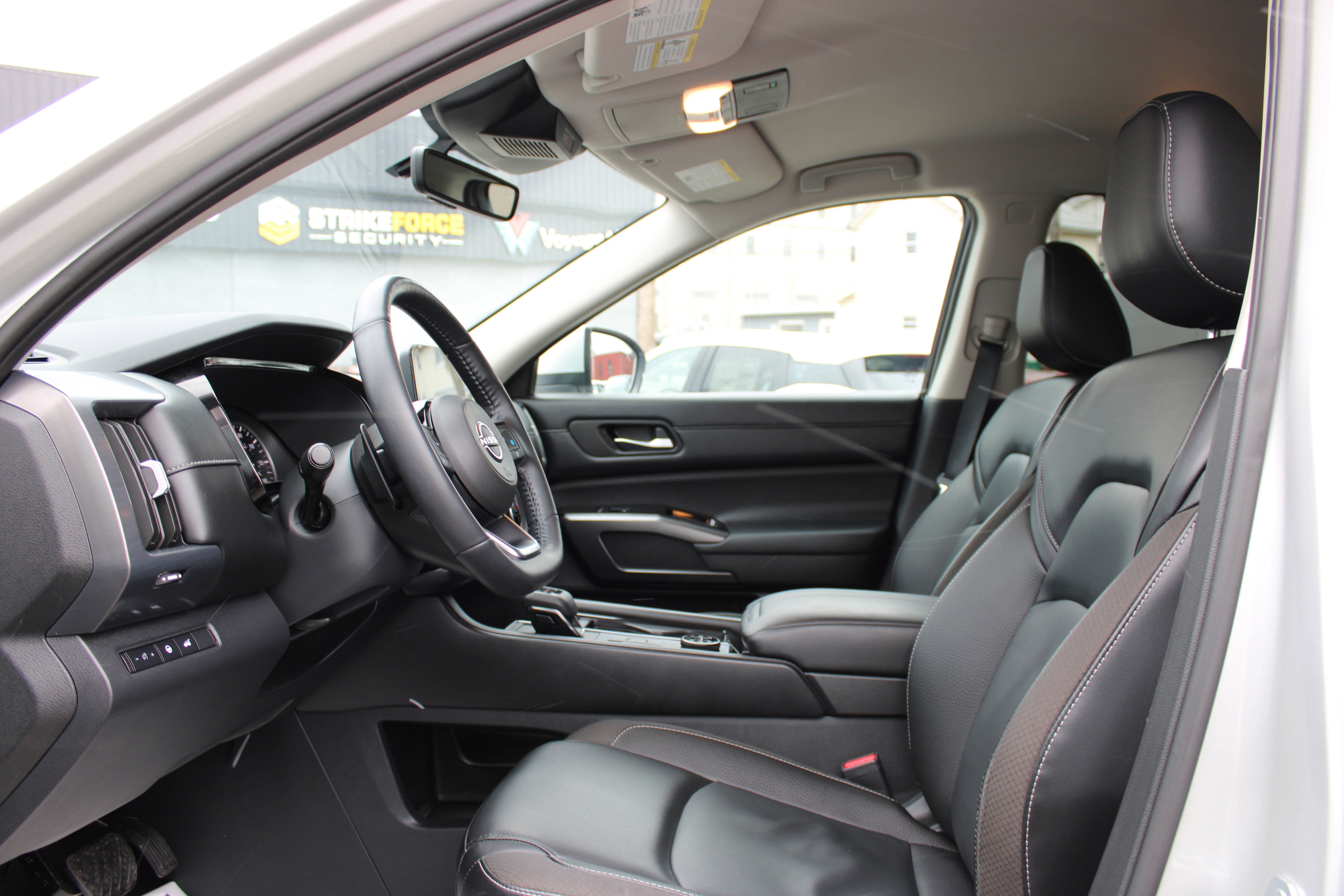 Certified 2023 Nissan Pathfinder SL image 16