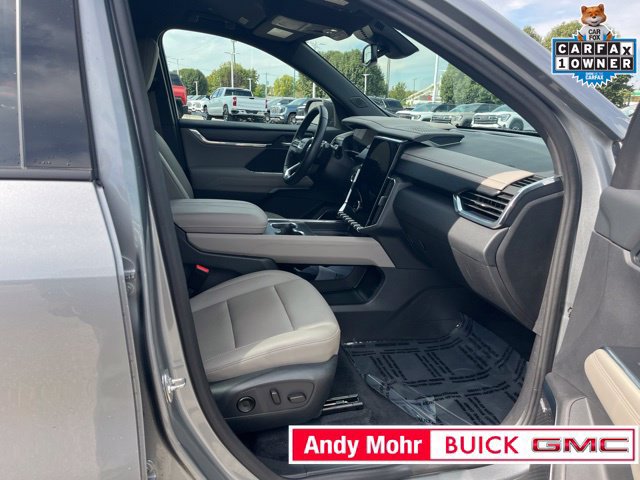 Used 2024 GMC Acadia Elevation w/ Luxury Package FWD image 39