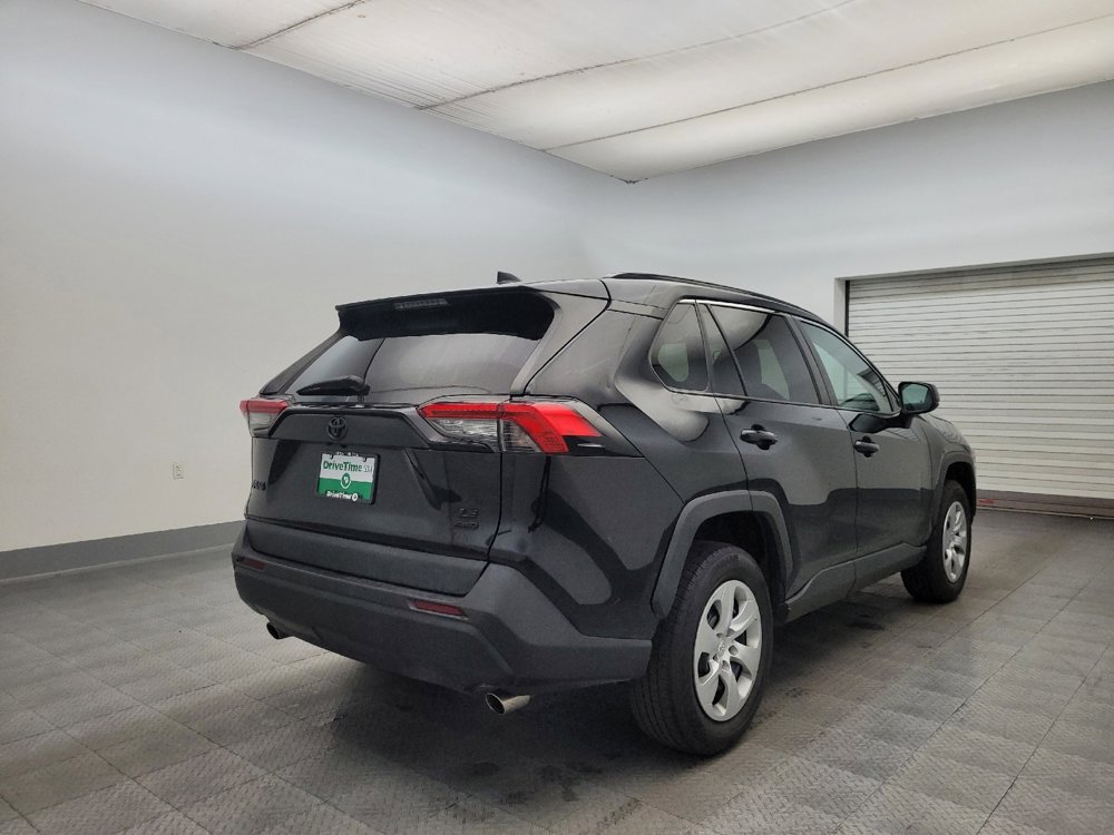 Used 2021 Toyota RAV4 LE w/ Carpet Mat Package (TMS) image 9
