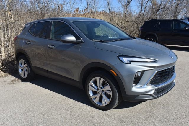 Certified 2025 Buick Encore GX Preferred image 11