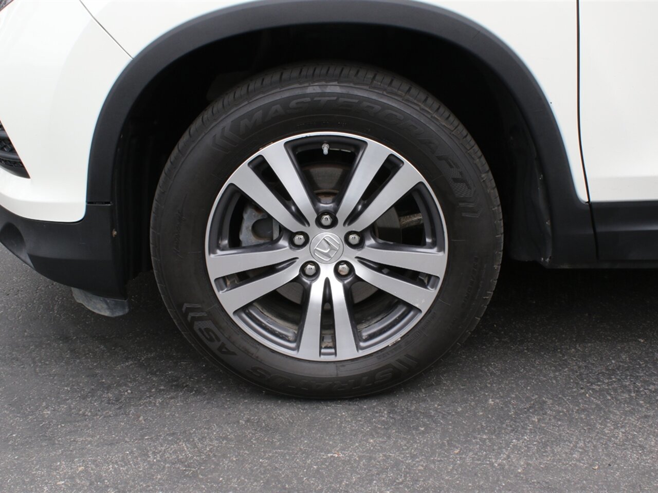 Used 2018 Honda Pilot Elite image 42
