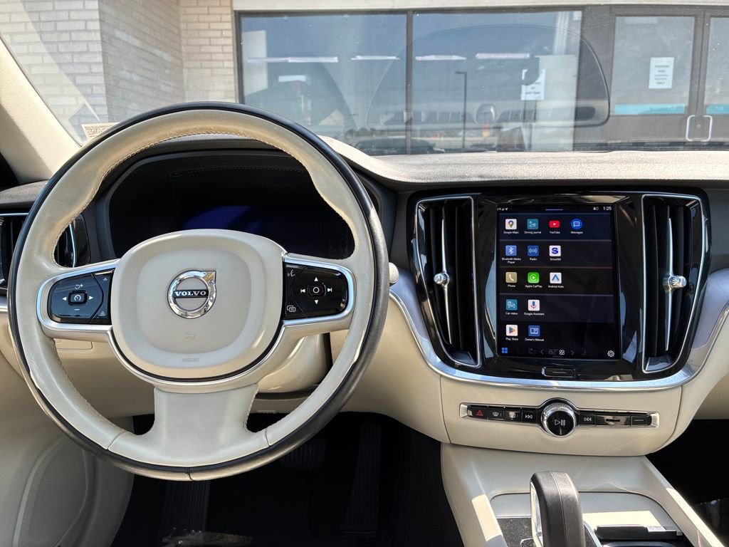 Used 2024 Volvo S60 B5 Core image 13