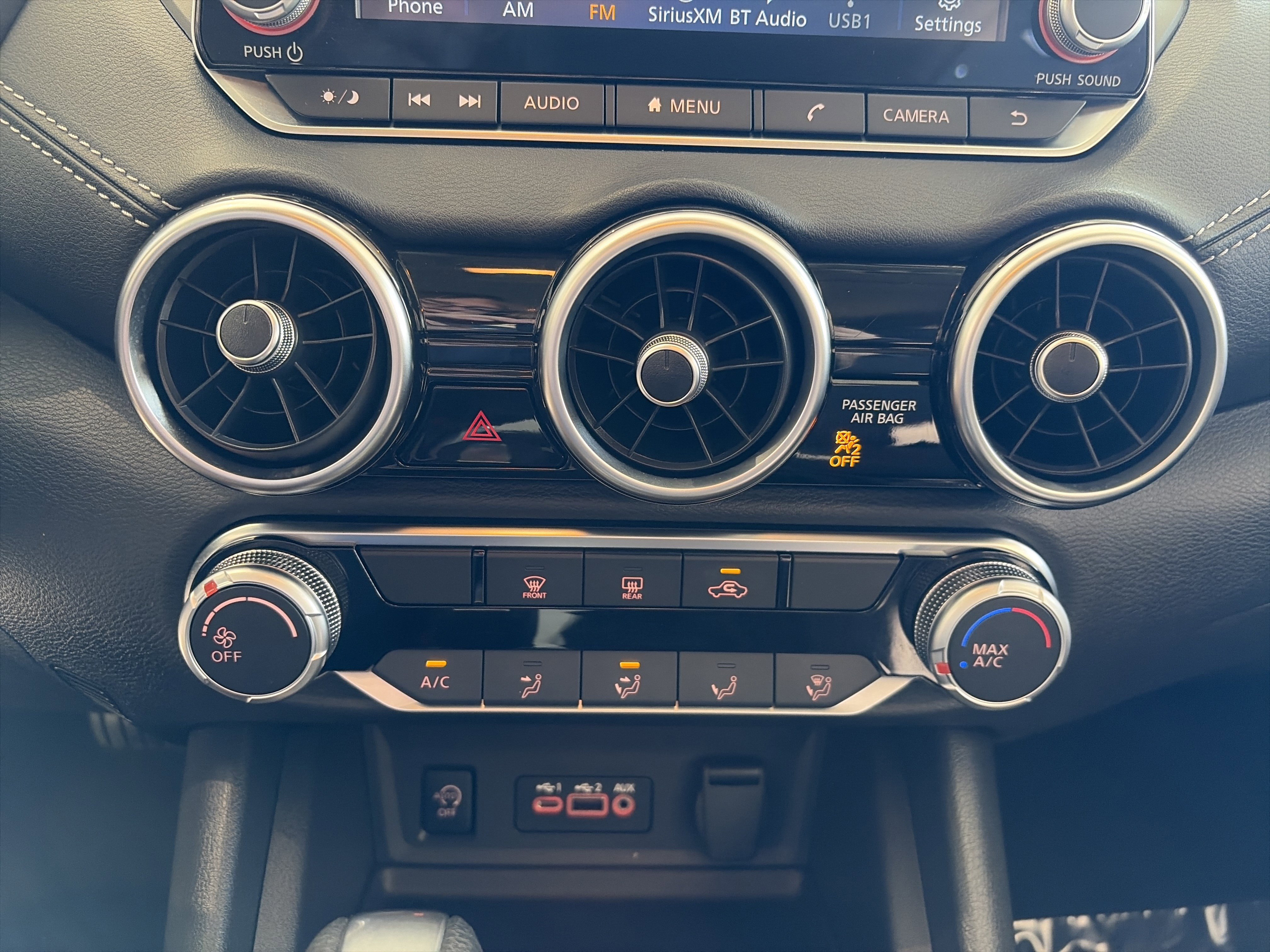 Used 2024 Nissan Sentra SV image 39