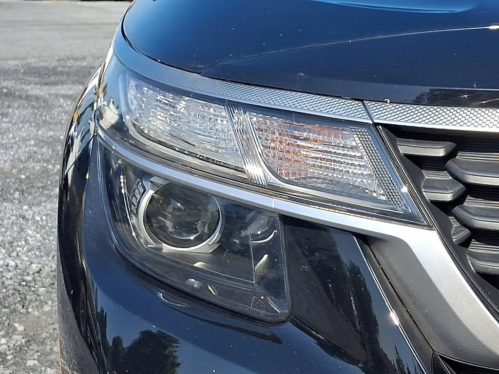 Used 2021 Kia Seltos LX AWD/4WD image 11