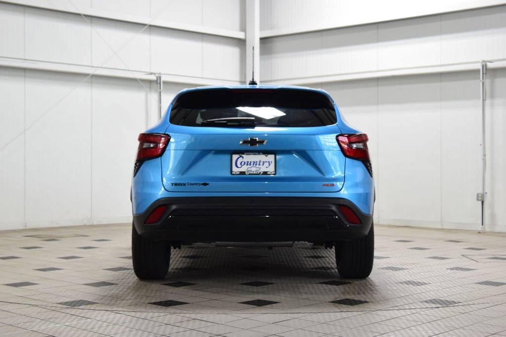 New 2026 Chevrolet Trax RS w/ Sunroof Package FWD image 7