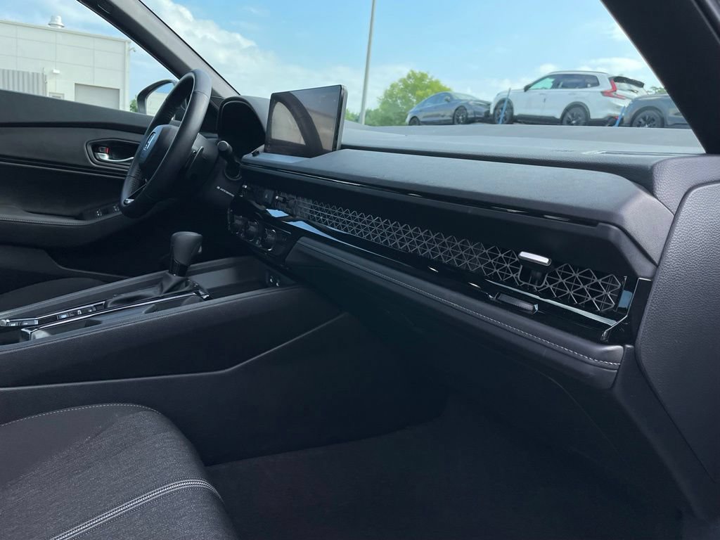 Used 2025 Honda Accord Sport image 33
