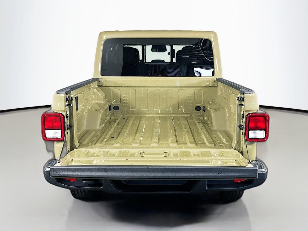 New 2026 Jeep Gladiator Sport AWD/4WD image 16