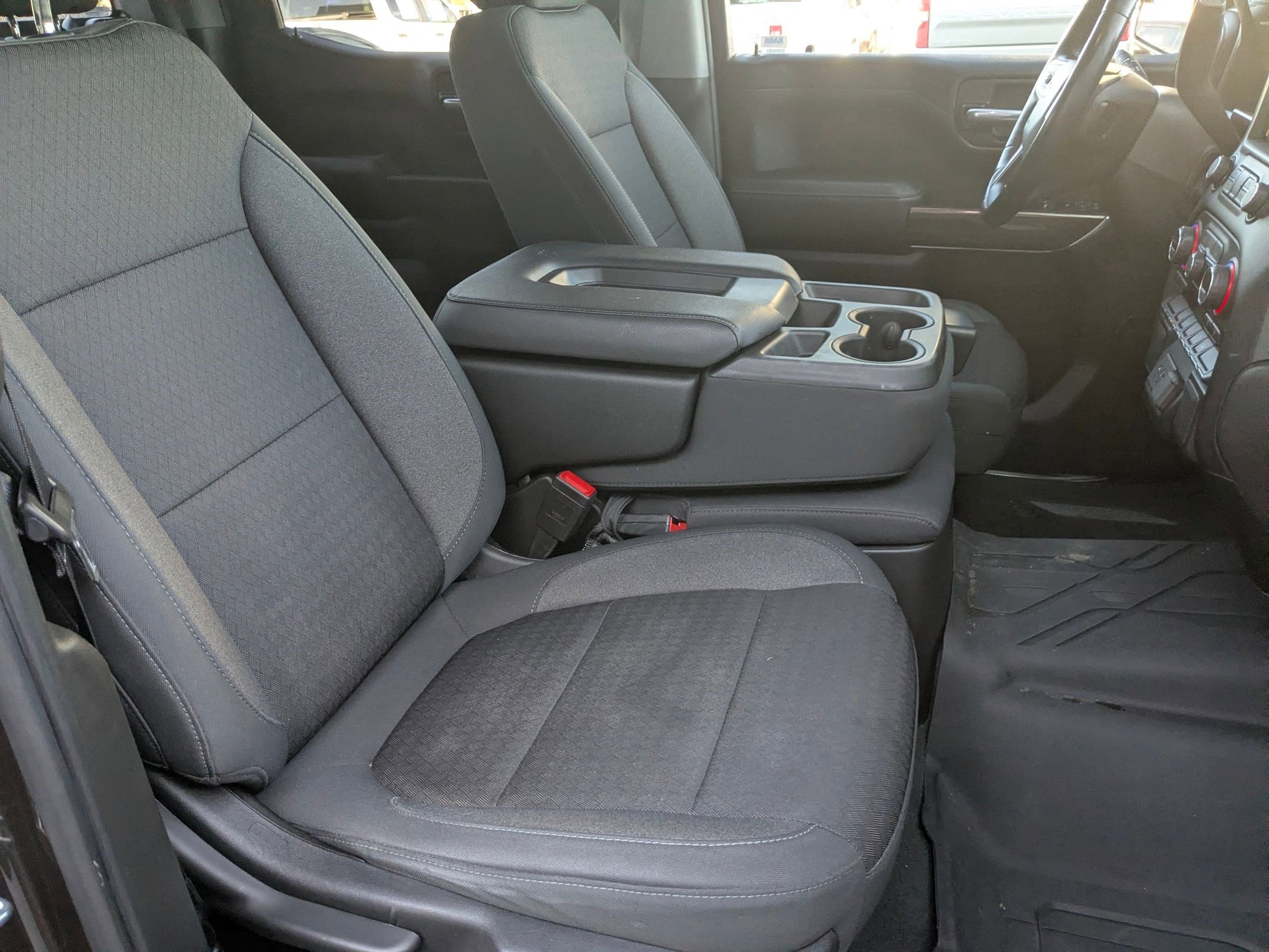 Used 2021 Chevrolet Silverado 1500 LT w/ LPO, Liner Protection Package image 25