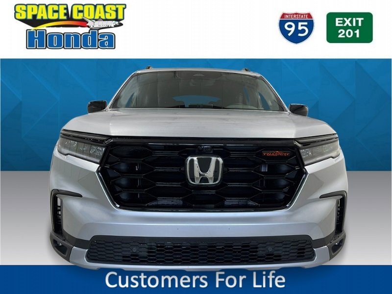 New 2025 Honda Pilot TrailSport image 8