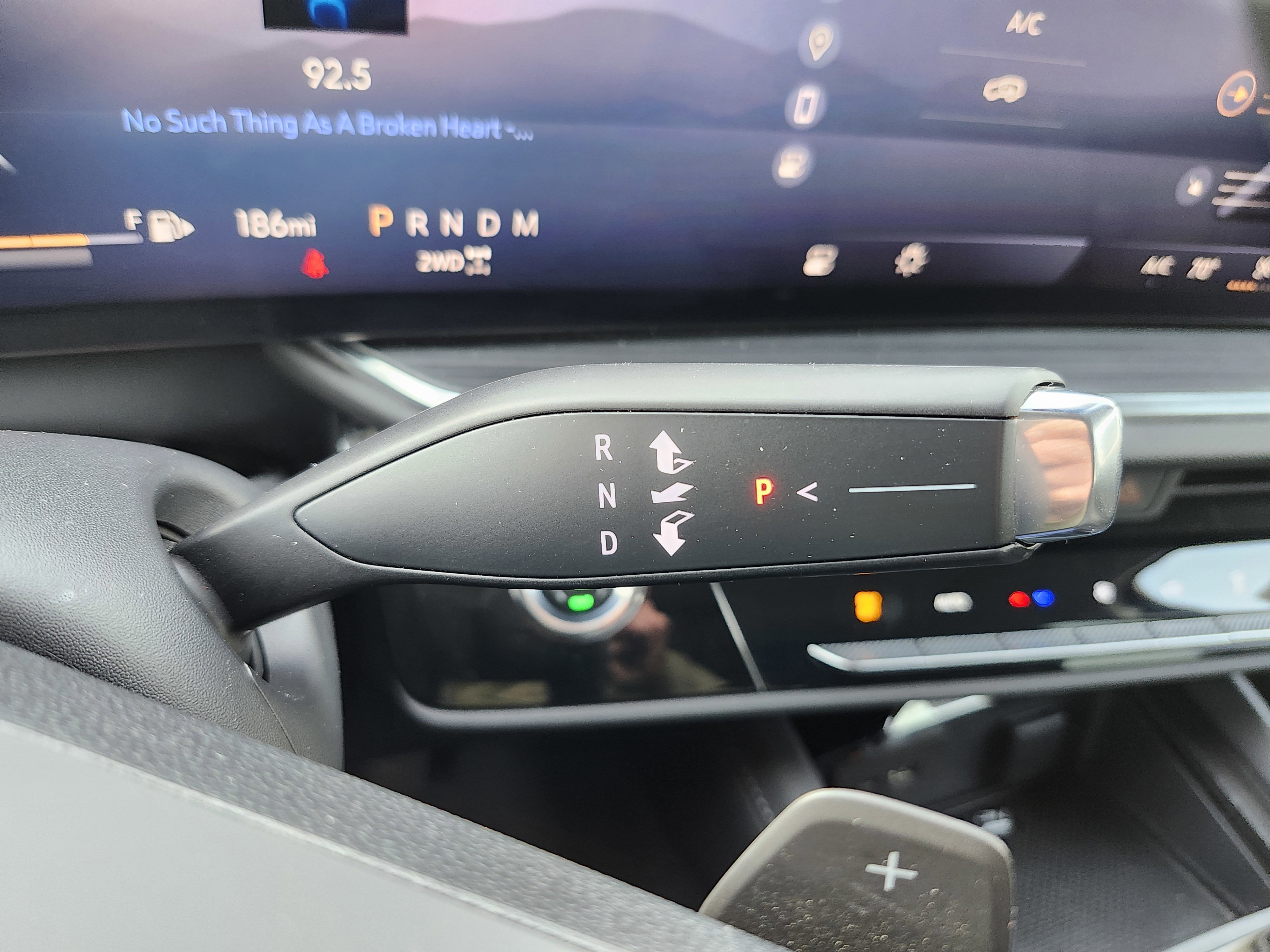Used 2025 Buick Envision Preferred image 14