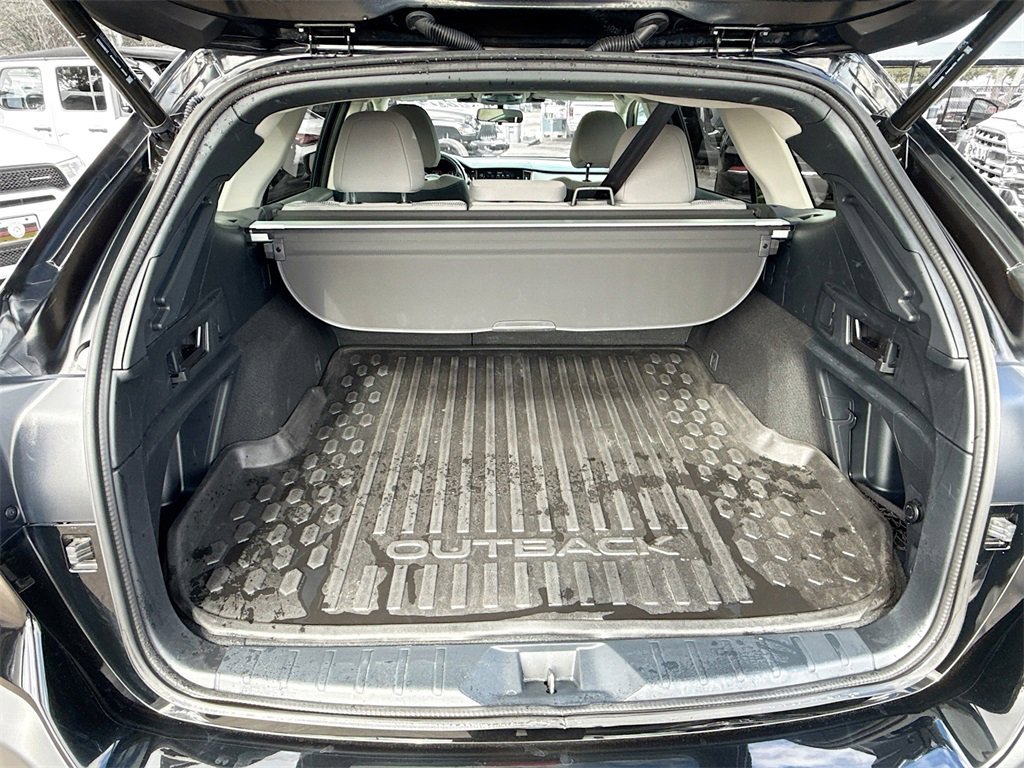 Used 2024 Subaru Outback Premium image 29