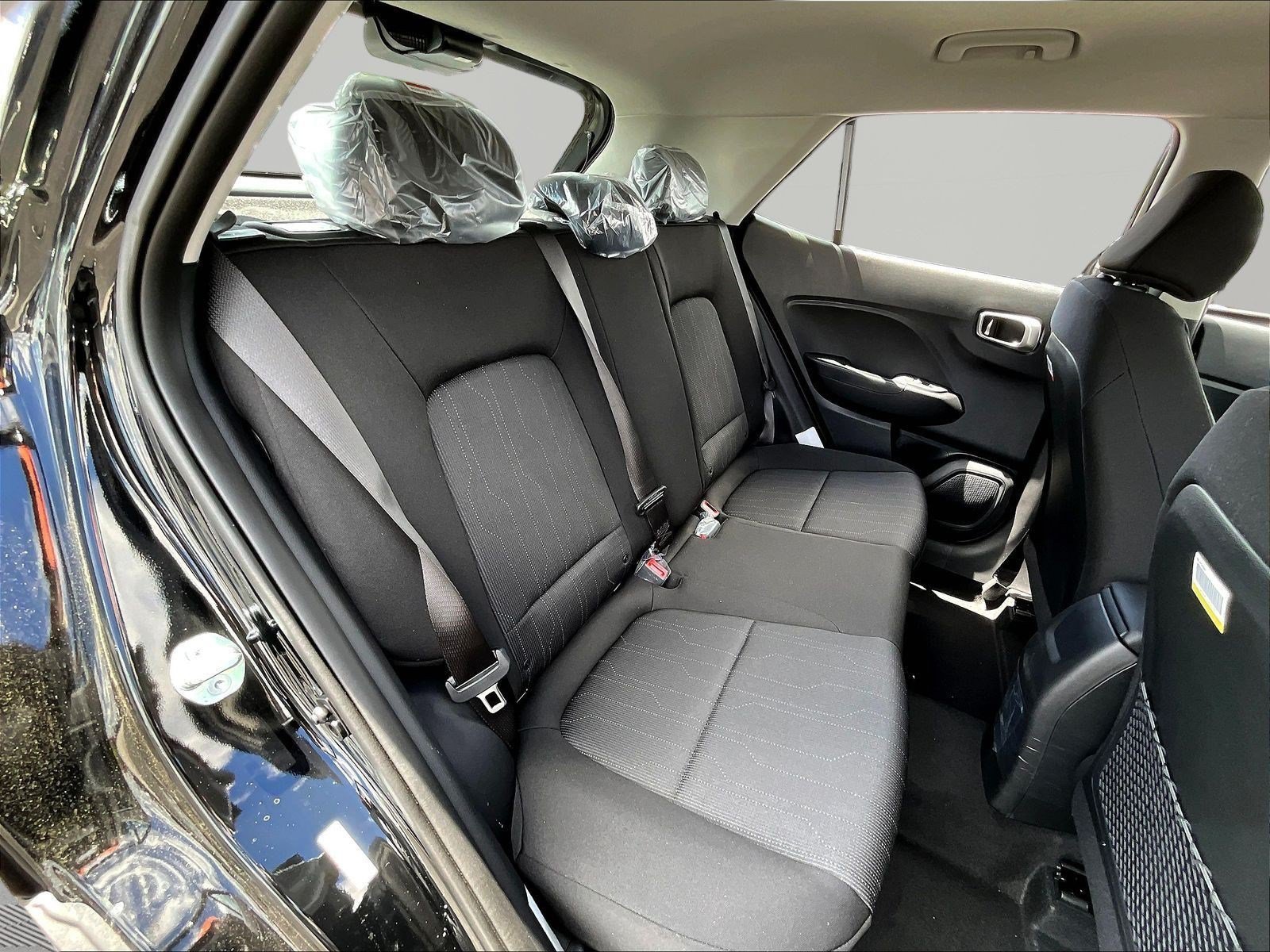 New 2026 Hyundai Venue SE FWD image 19