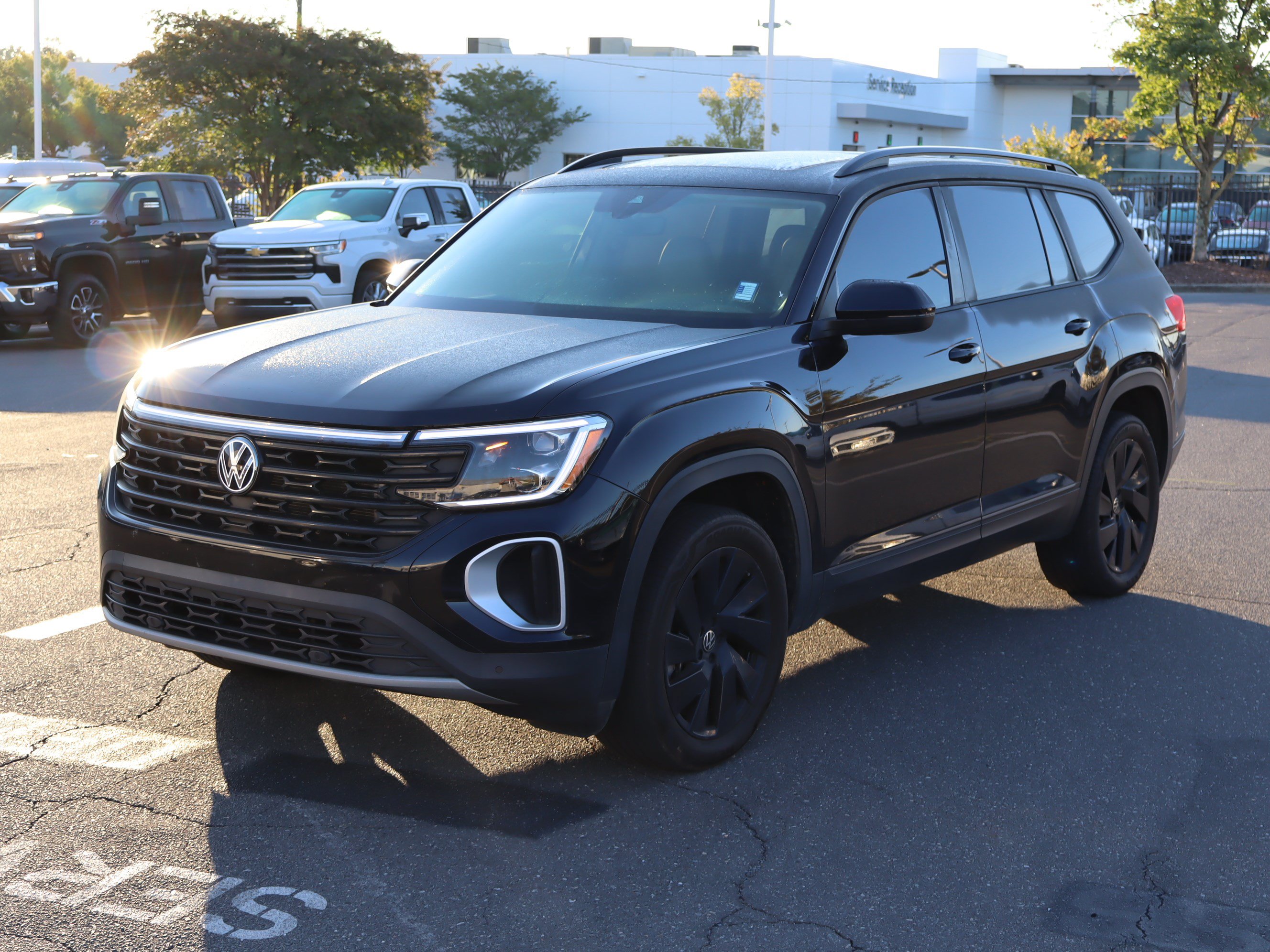 Used 2024 Volkswagen Atlas SE FWD image 16