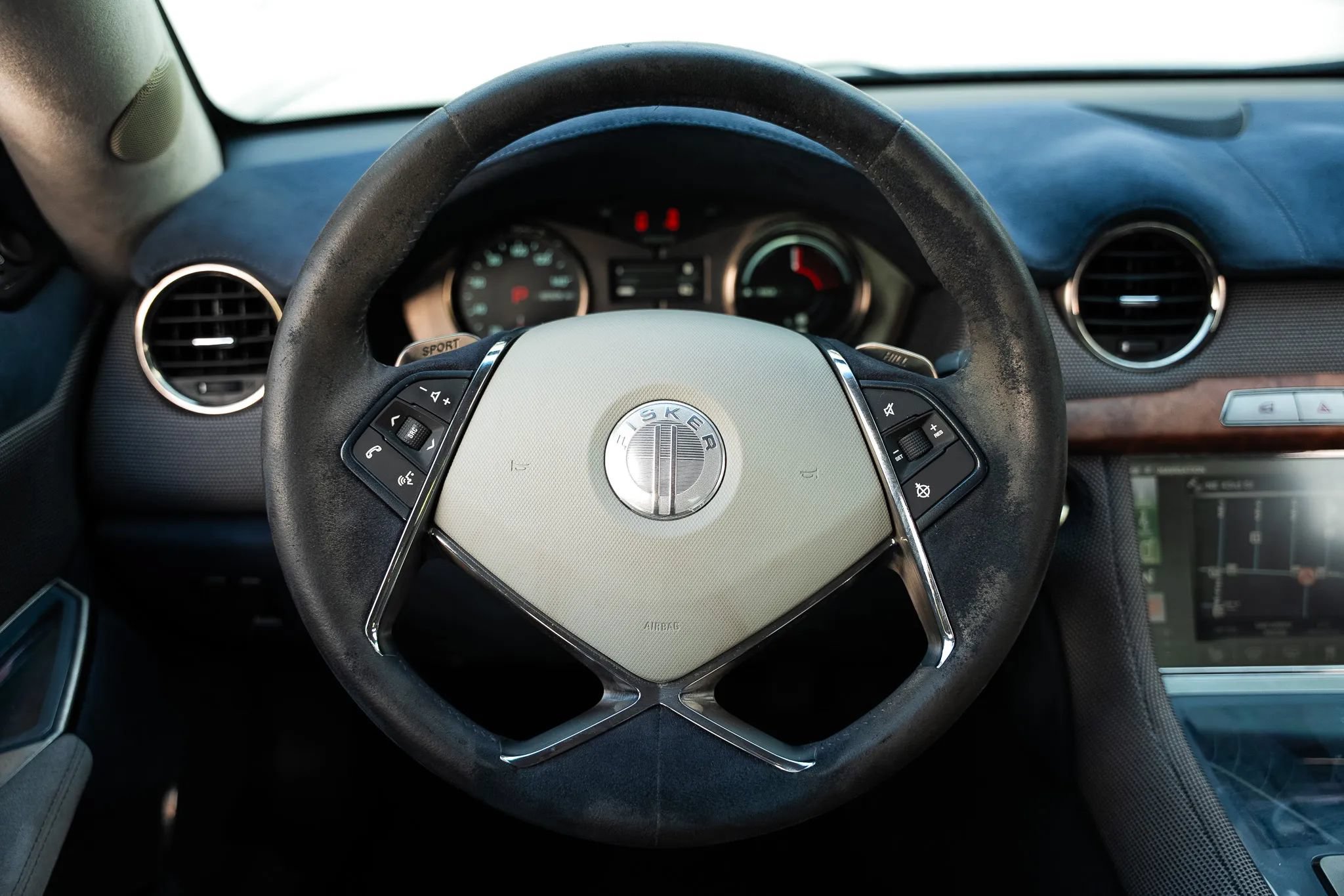 Used 2012 Fisker Karma EcoChic RWD image 27